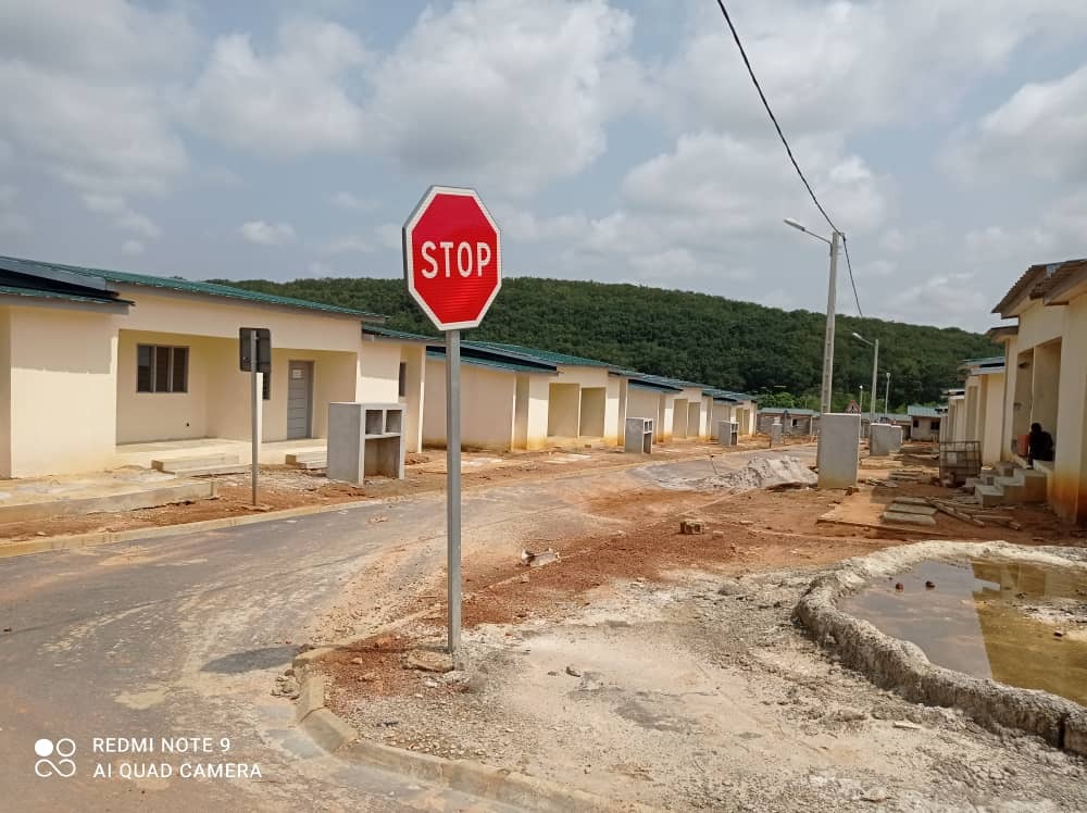 Lotissement de logements : voirie et signalisation