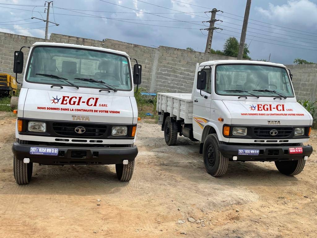 Camions plateau Tata EGI-CI
